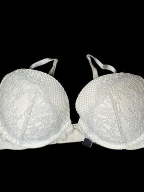 Victoria's Secret Ivory Lace Push-Up Bra